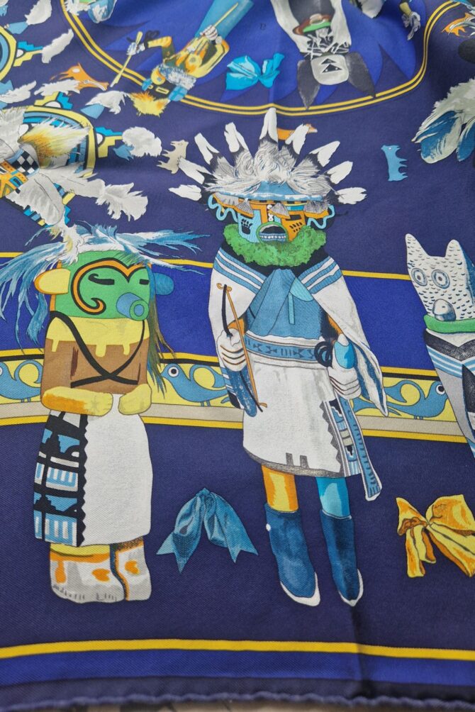Carré Hermès Kachinas par Kermit Oliver – Image 2