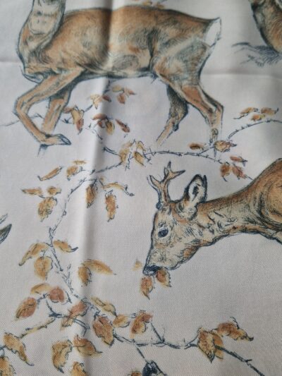 carré hermès les biches