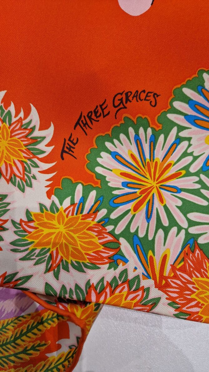 Carré Hermès à l'état neuf The three graces par Alice Shirley – Image 4