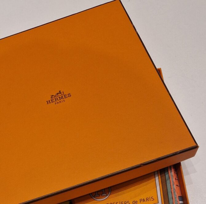 carré hermès petit duc par christian renonciat