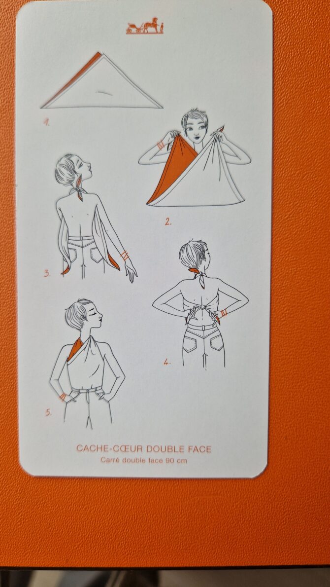 Carré Hermès double face Wow à l'état neuf 2020 – Image 8
