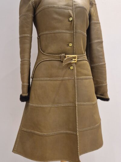 mannteau en cuir Fendi