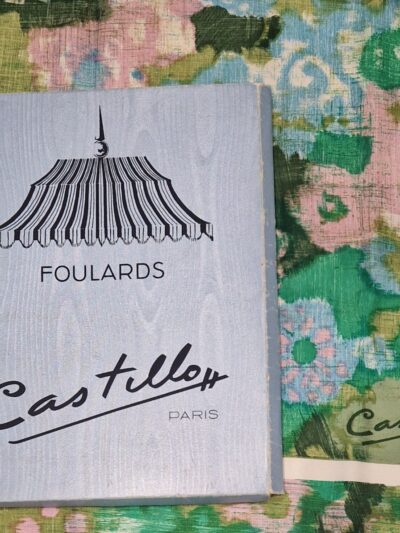 Foulard en soie castillo