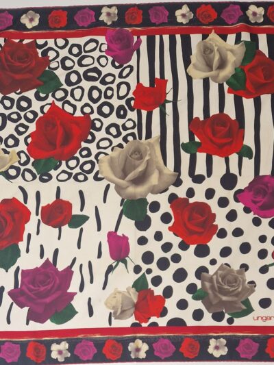 foulard ungaro motifs roses