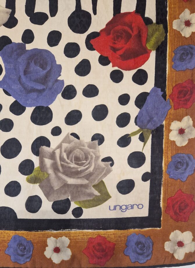 Foulard en soie Emmanuel Ungaro – Image 3