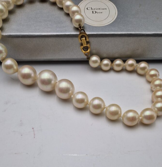 Collier Christian Dior en perles fantaisie – Image 4