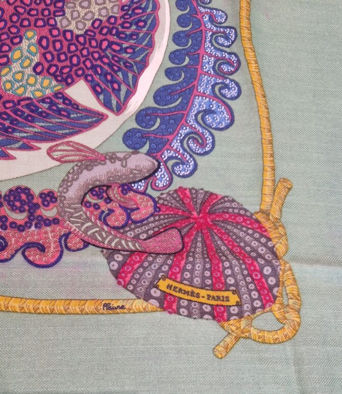 Châle Hermès Cachemire et soie Les grands fonds par Annie Faivre 1992 – Image 6