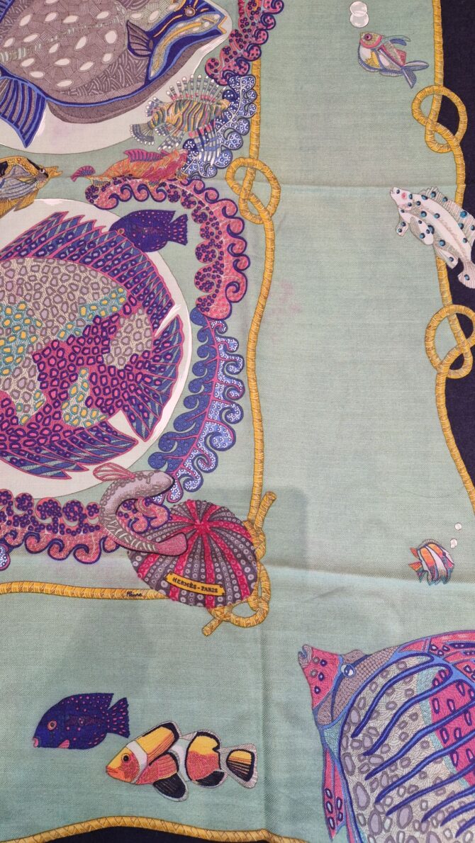 Châle Hermès Cachemire et soie Les grands fonds par Annie Faivre 1992 – Image 8
