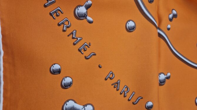 Carré Hermès Vif Argent par Dimitri Rybaltchenko 2007 – Image 5
