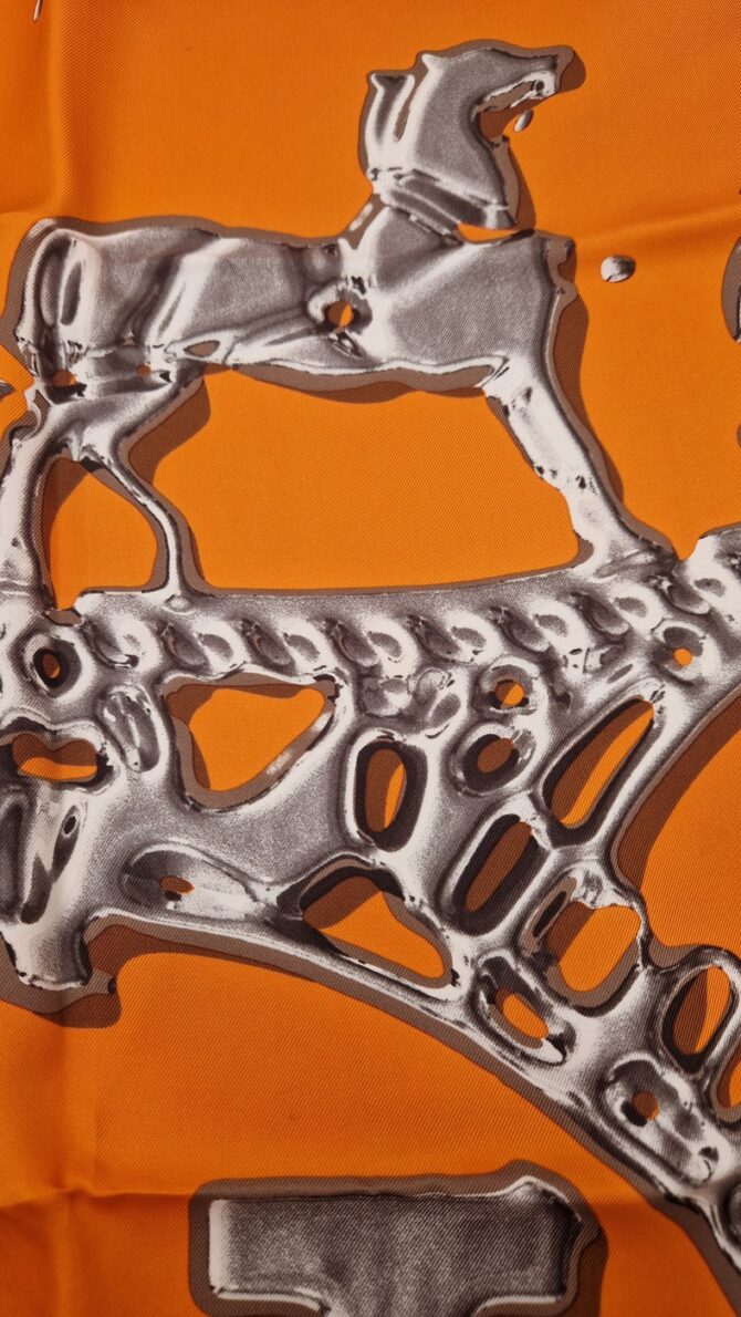 Carré Hermès Vif Argent par Dimitri Rybaltchenko 2007 – Image 2