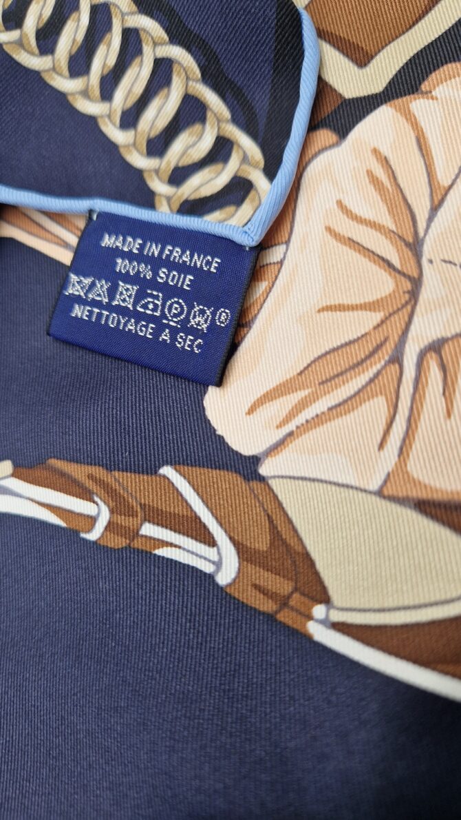 Carré Hermès 65 cm Grand Manège détail