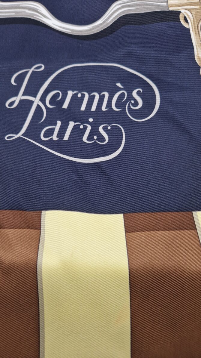 Carré Hermès 65 cm Grand Manège détail