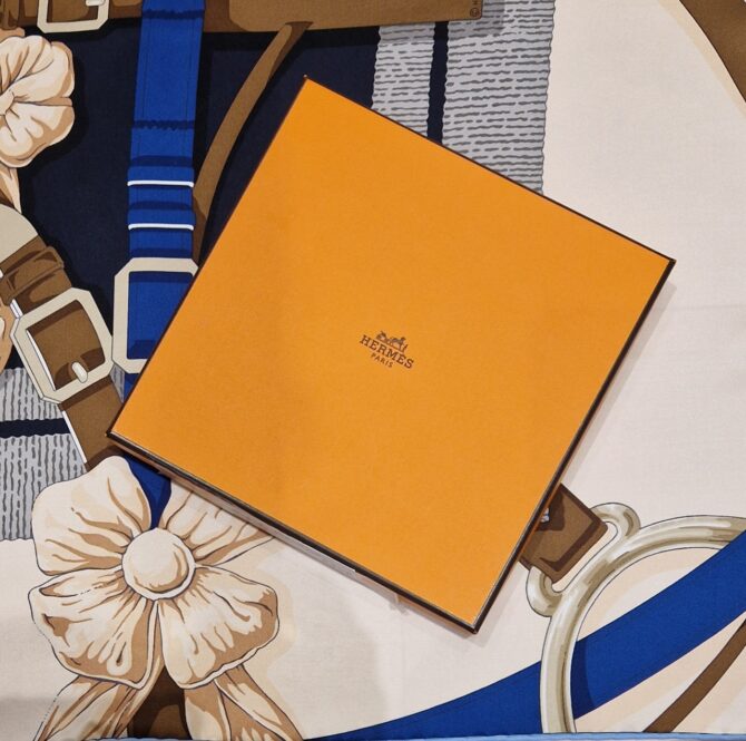 Carré Hermès 65 cm Grand Manège détail