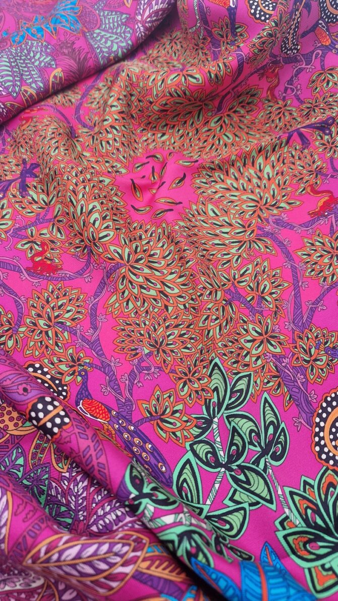 Carré Hermès Les  maîtres de la forêt  par Annie Faivre 2016 – Image 4