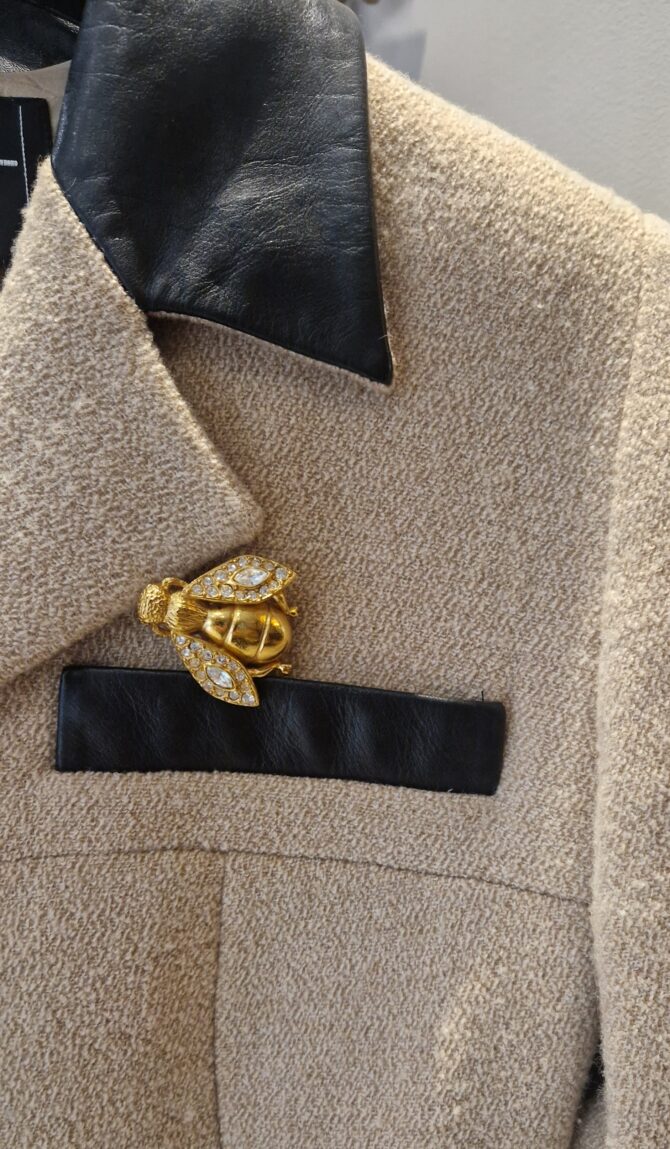 Iconique  broche  Dior vintage motif abeille – Image 6
