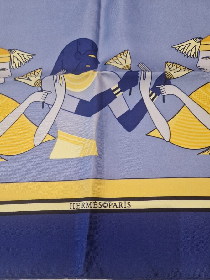 Carré Hermès Papyrus par Joachim Metz à l'état neuf , livré dans sa boîte d'origine 1982 – Image 3