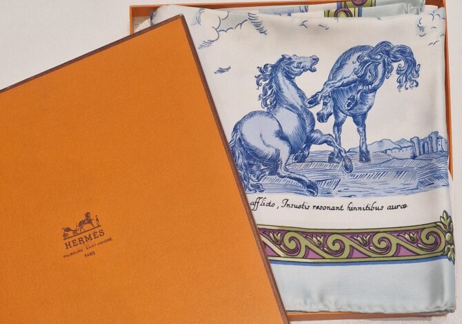 carré hermès courbettes et cabrioles