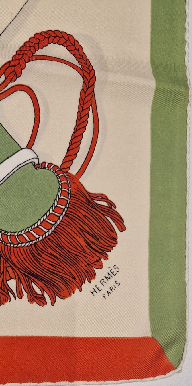 Carré Hermès soie A la gloire de la légion étrangère par Hugo Grygkar Première édition 1951 – Image 2