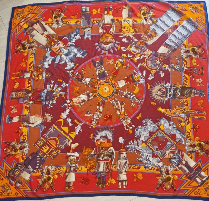 Châle Hermès Cachemire & soie Kachinas par Kermit Oliver