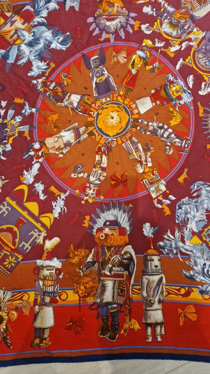 Châle Hermès Cachemire & soie Kachinas par Kermit Oliver – Image 2