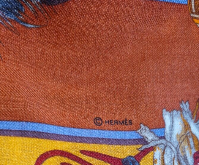 Châle Hermès Cachemire & soie Kachinas par Kermit Oliver – Image 10