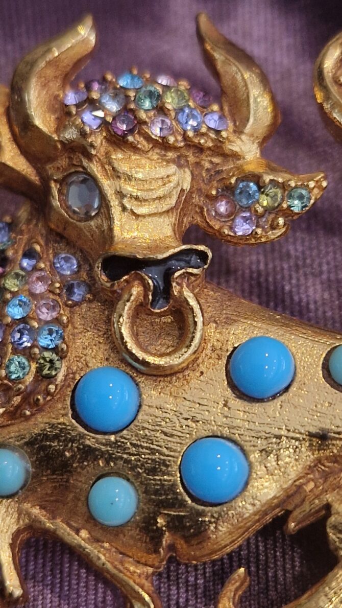 Rare broche pendentif Taureau Christan Lacroix – Image 2