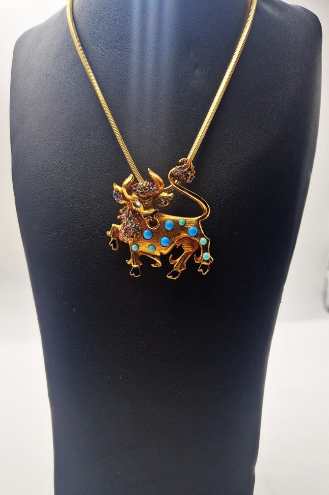 Rare broche pendentif Taureau Christan Lacroix – Image 4