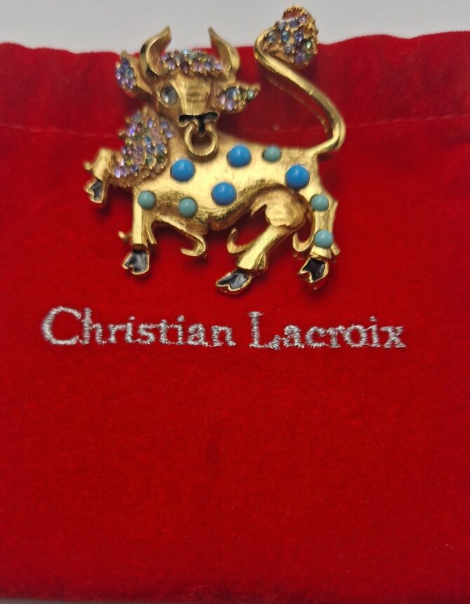 Rare broche pendentif Taureau Christan Lacroix – Image 6