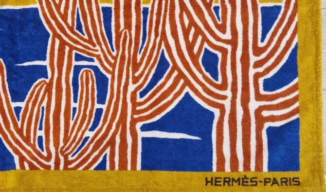 Drap de bain Hermès ETAT NEUF avec étiquettes motif  Le bel oasis – Image 2