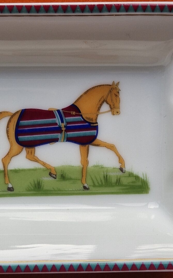 Rare set  de 4 mini cendriers Hermès en porcelaine