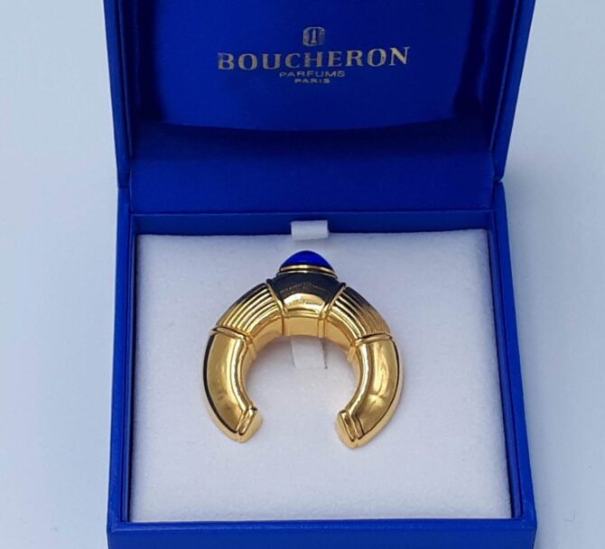 Broche Boucheron modèle Jaipur , jamais portée dans son coffret d'origine
