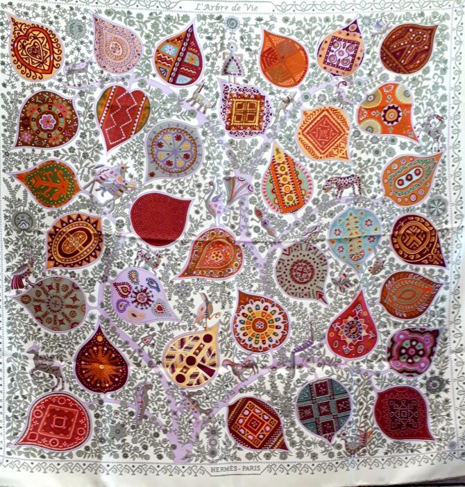 Carré Hermès L'arbre de vie par Christine Henry