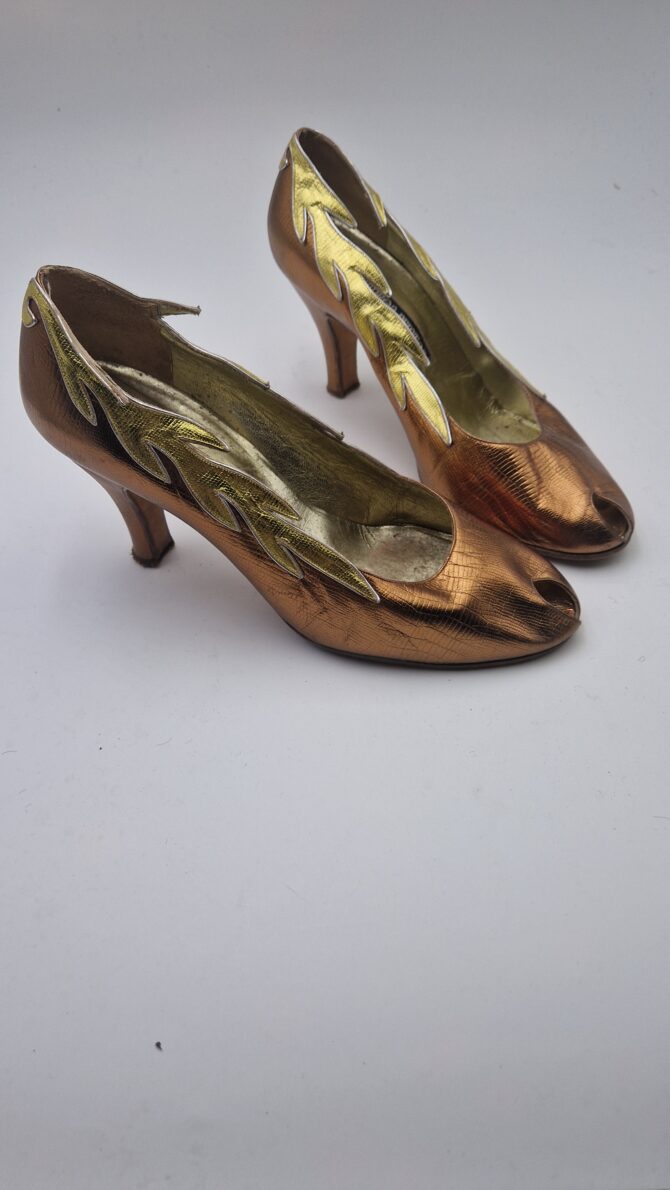 Escarpins Vintage en cuir ANDREA PFISTER