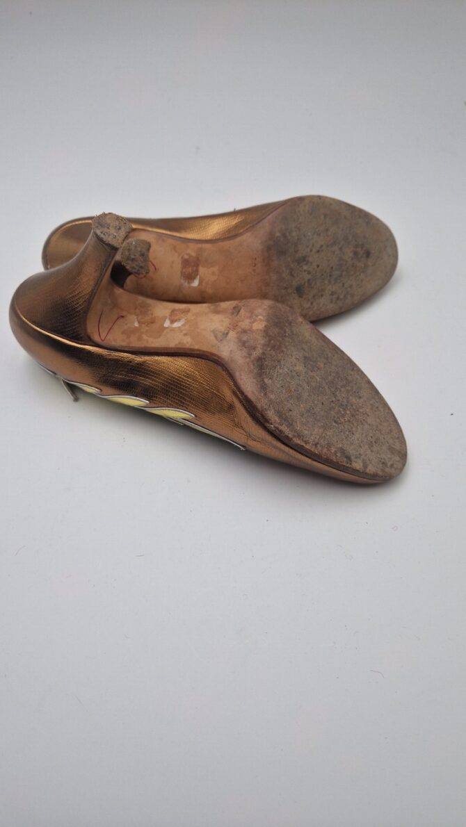 Escarpins Vintage en cuir ANDREA PFISTER pointure 39,5 EU – Image 4