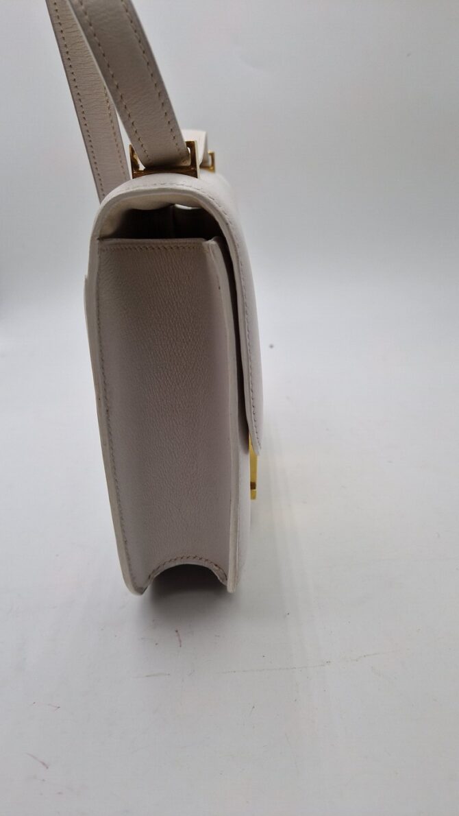 Sac à main  Hermès Constance en box blanc – Image 8
