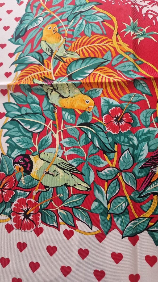 Carré Hermès Jungle Love Love par Robert Dallet et Bali Barret 2020 – Image 5