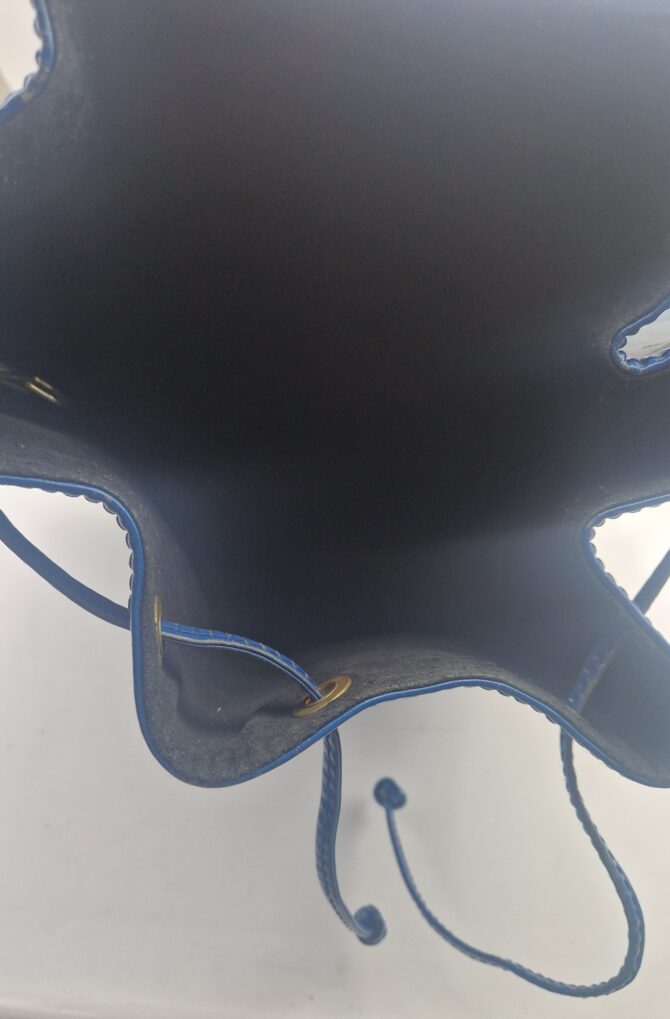Sac Noé Louis Vuitton cuir épi Grand modèle – Image 7