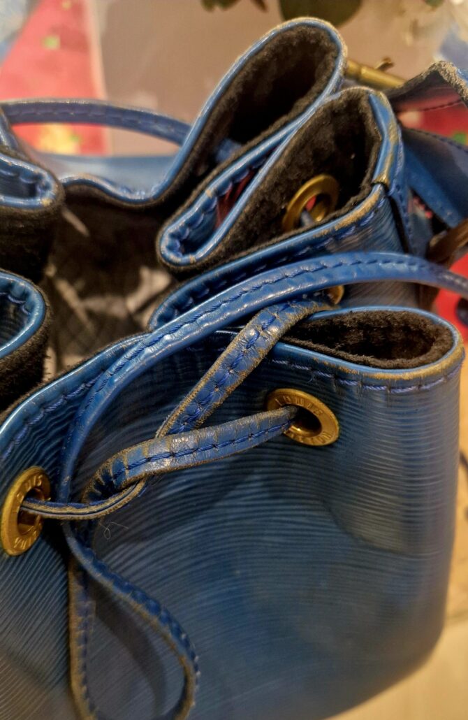 Sac Noé Louis Vuitton cuir épi Grand modèle – Image 9