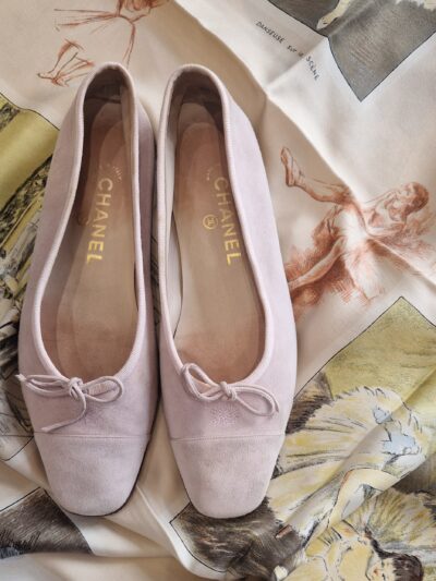 Ballerines Chanel Cambon en cuir suède pointure 39,5