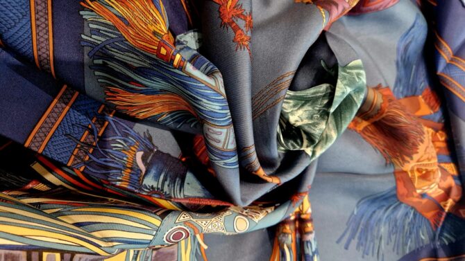 Carré Hermès Cuirs du désert par Françoise de la Perrière 1988