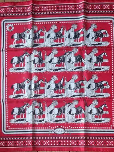 Bandana Hermès Ecuries par Hugo Grykar