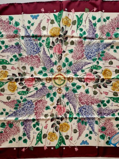 Carré Gucci vintage en soie  signé V Accornero