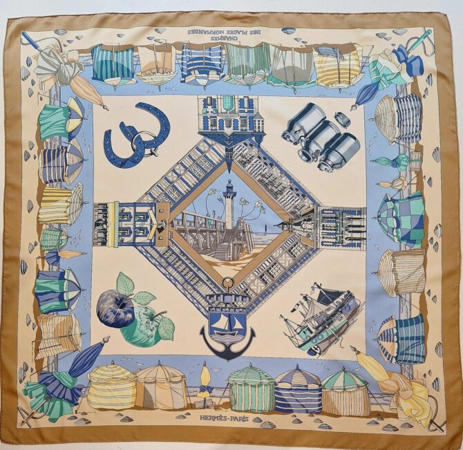 Foulard Hermès Charmes des plages normandes par Loic Dubigeon 1999