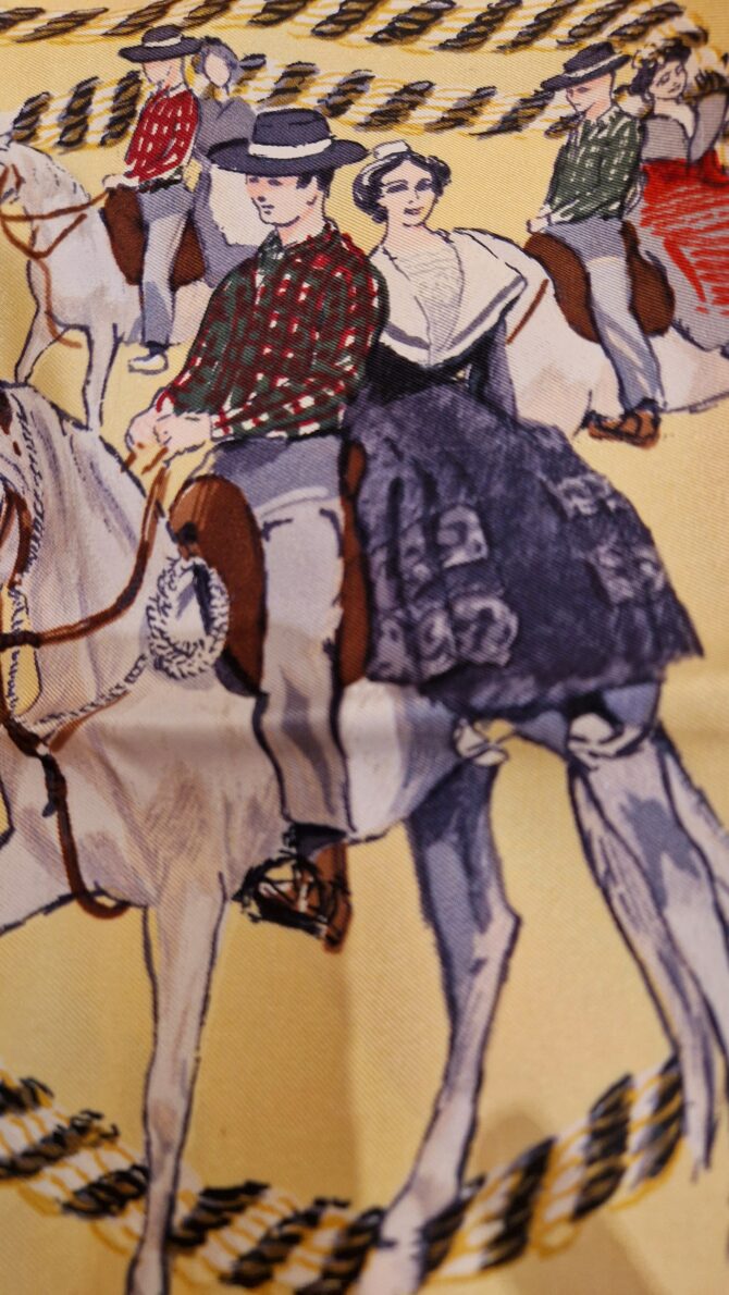 Carré Hermès La camargue par Lamotte unique édition de 1961 – Image 8