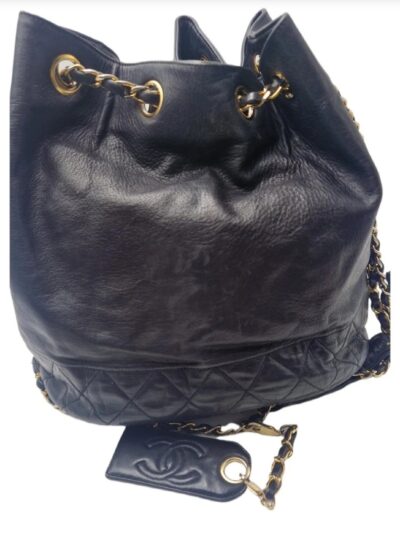 Sac Chanel vintage Modèle Gabrielle Bucket