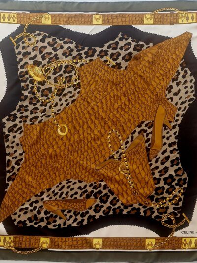 Foulard CELINE Paris Motifs crocodile , bijoux