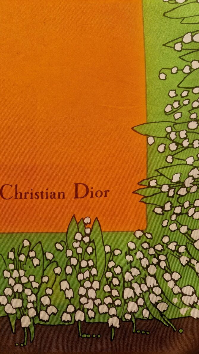 Carré Christian Dior en soie  muguet – Image 4