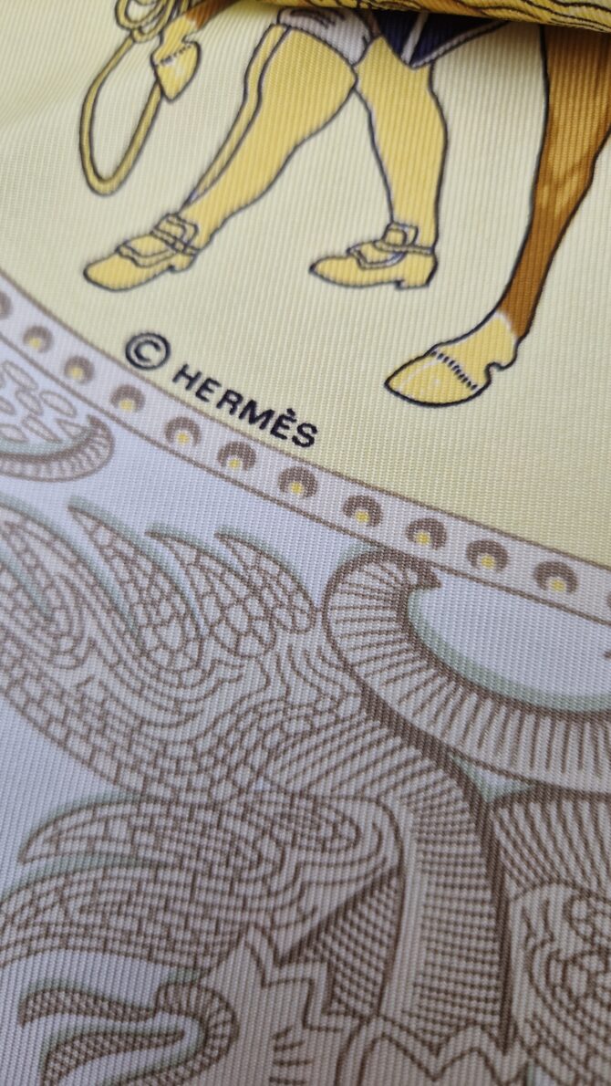Carré Hermès La Présentation par Christiane Vauzelles 1978 – Image 8