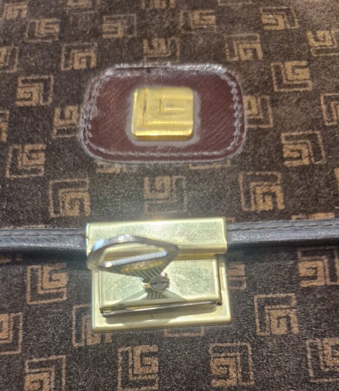 Pochette de correspondance en velours et cuir – Guy Laroche – Années 70 – Image 3