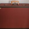 Valise Louis Vuitton rigide rouge texturé – Modèle rare des années 80